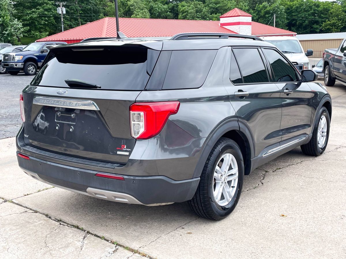 View vehicle photo 6