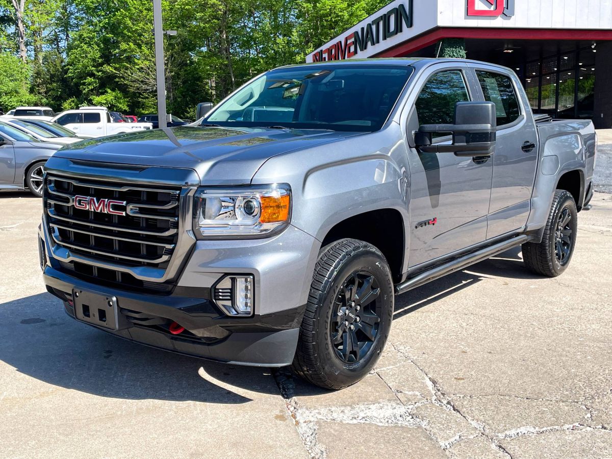 2022 GMC Canyon 4WD AT4 Crew Cab Short Box's photo