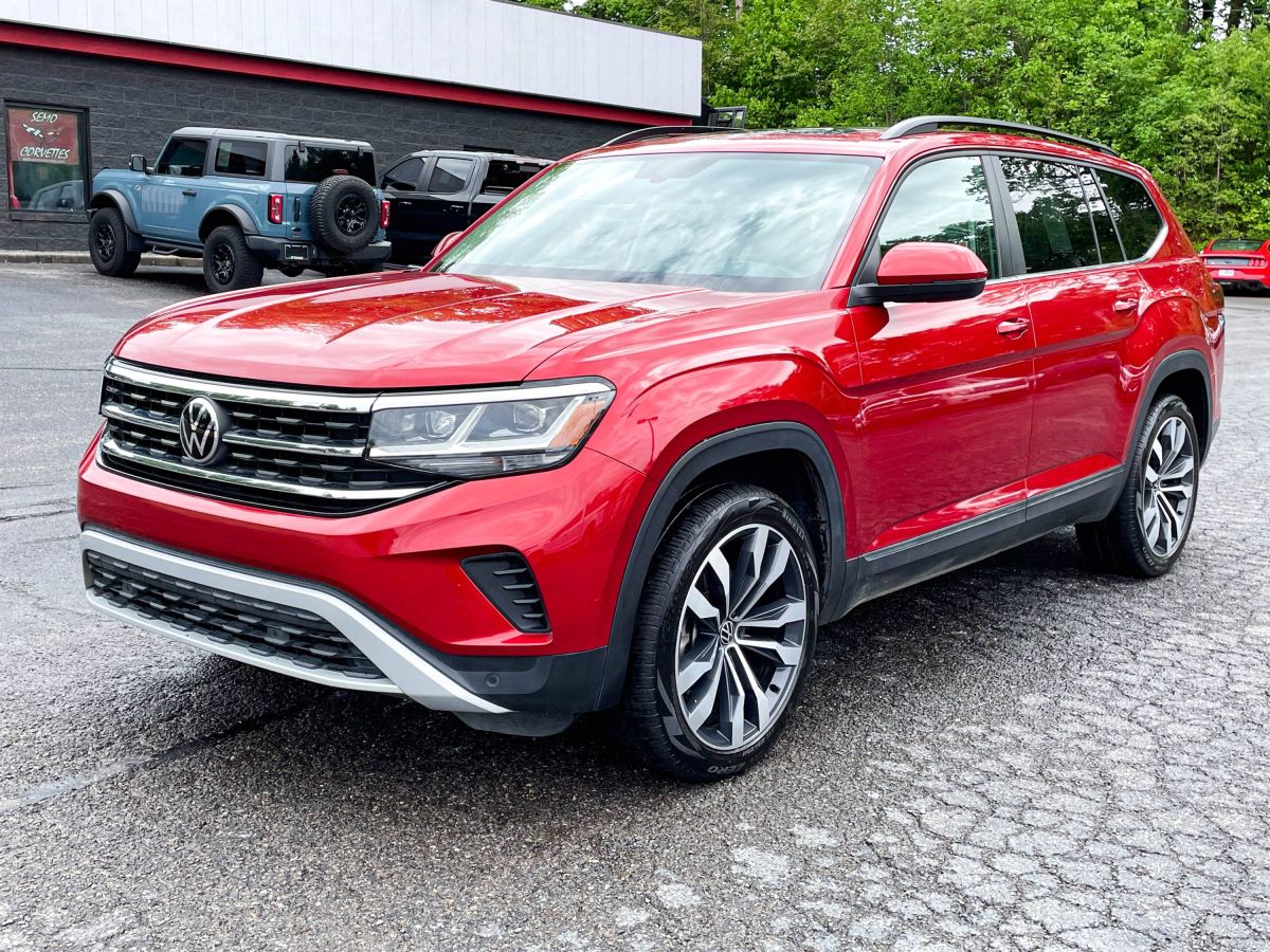 2022 Volkswagen Atlas 3.6L SE w/Tech 4MOTION's photo