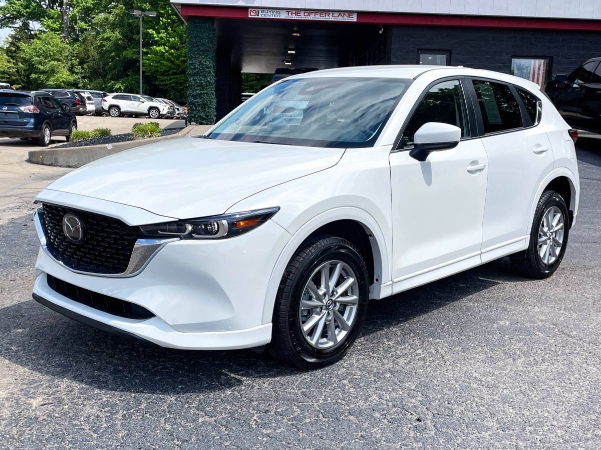 2024 Mazda CX-5 S Select Package Auto AWD's photo