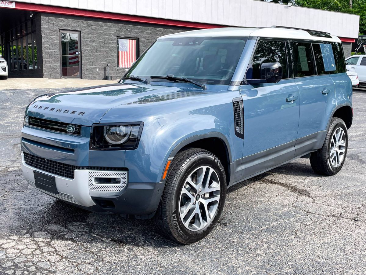 2020 Land Rover Defender HSE's photo