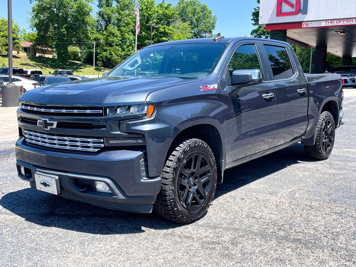 2019 Chevrolet Silverado 1500 RST 4X4 Crew Cab Short Box's photo