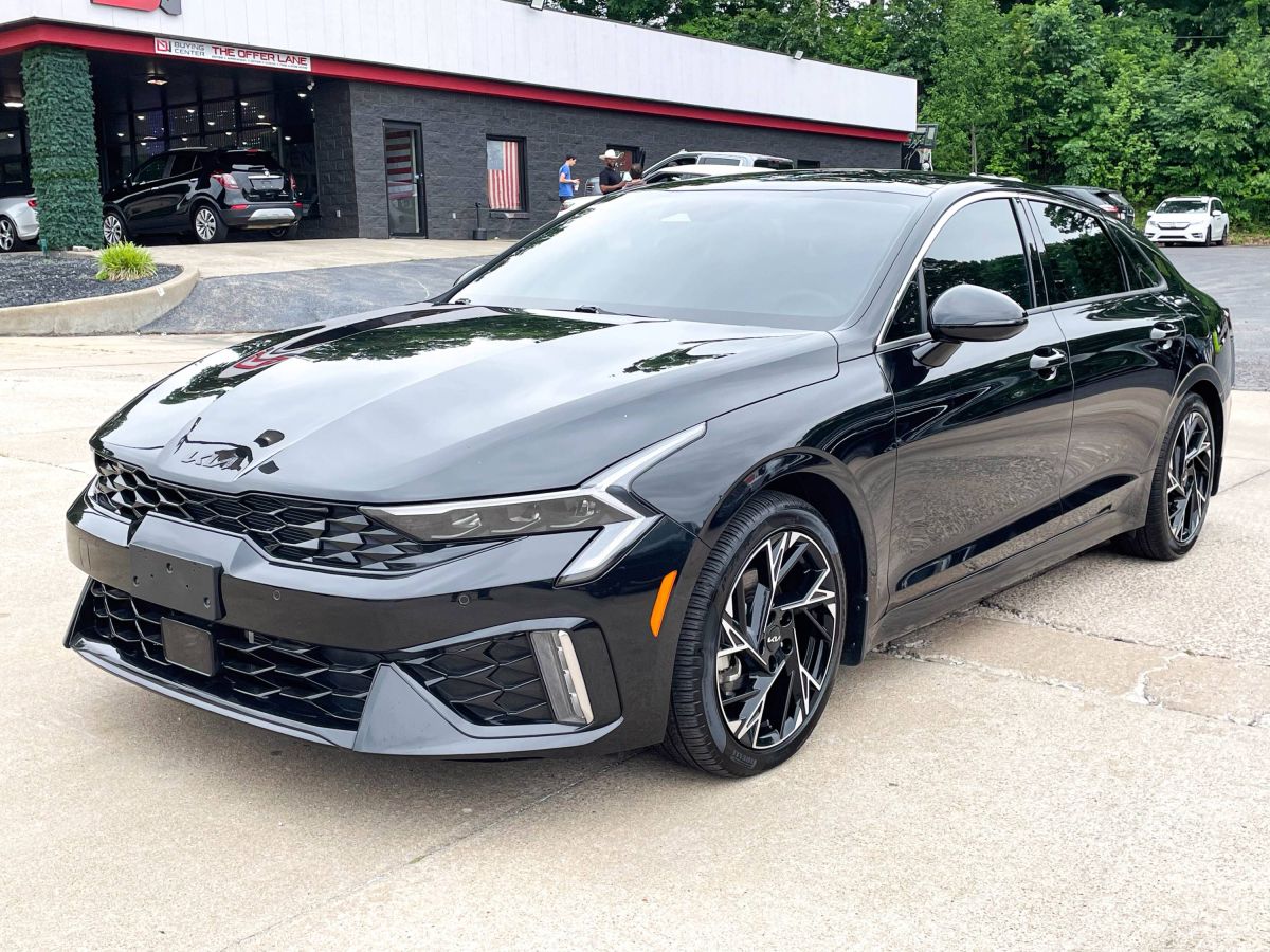 2025 Kia Optima GT-Line AWD's photo