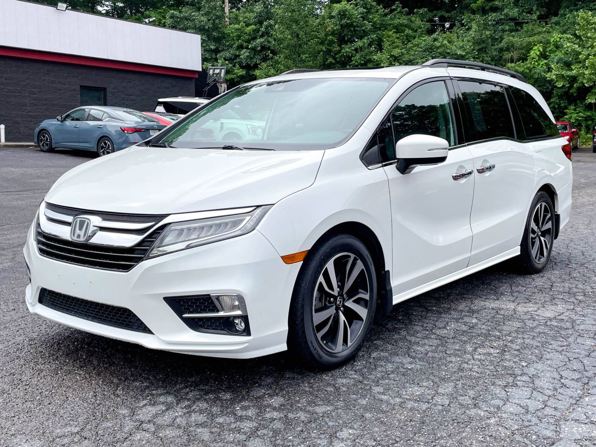 2020 Honda Odyssey Elite's photo