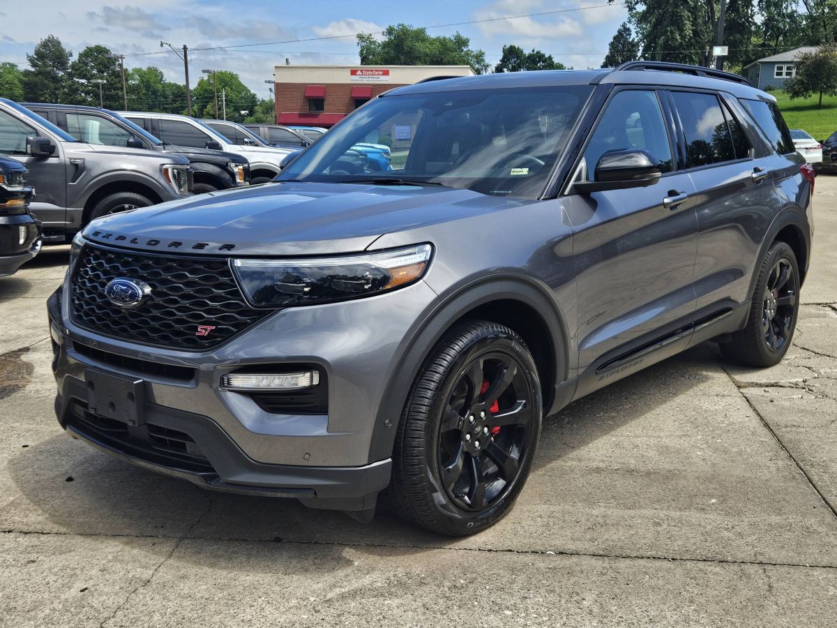2021 Ford Explorer ST 4WD's photo