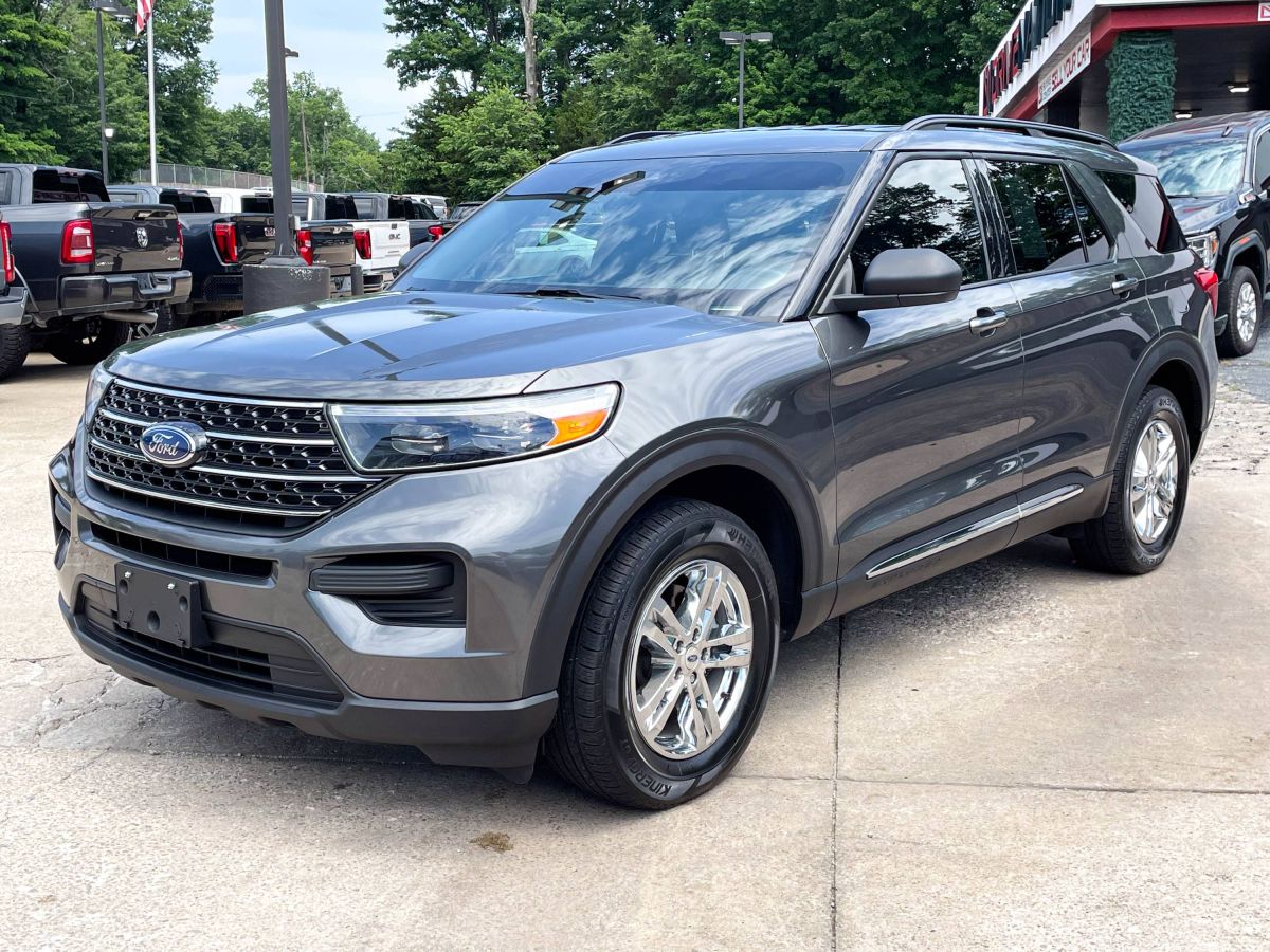 2020 Ford Explorer XLT 4WD's photo