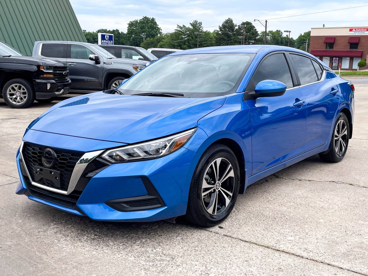 2023 Nissan Sentra SV CVT's photo